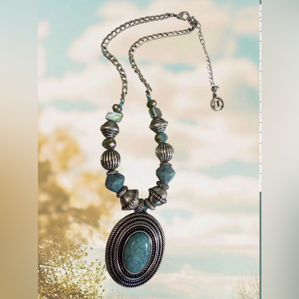 #788 Erika Lyons ⭐️ Turquoise Statement Pendant Necklace Antique Silver